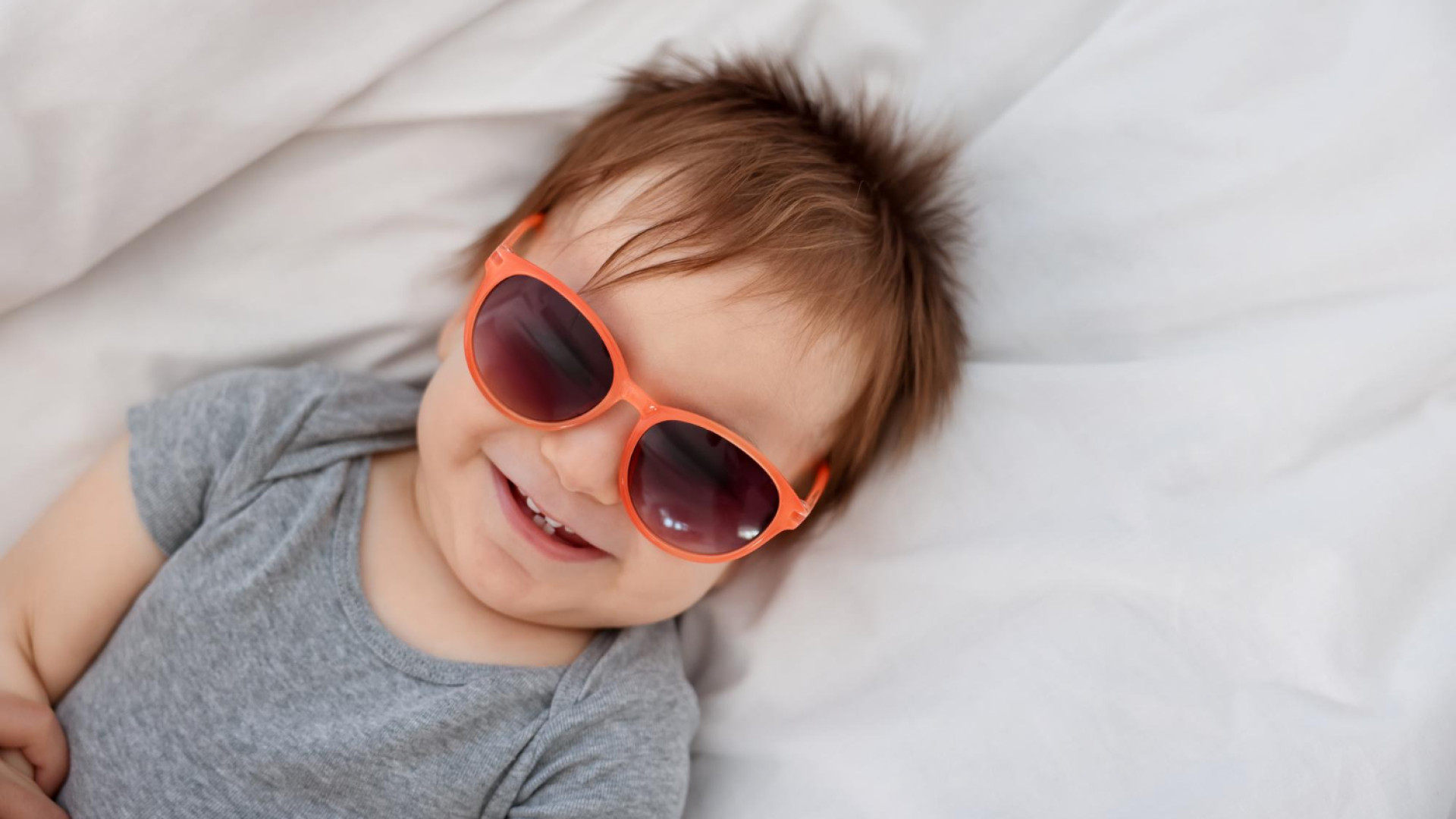 Pourquoi les lunettes de soleil sont-elles importantes pour les bébés ?